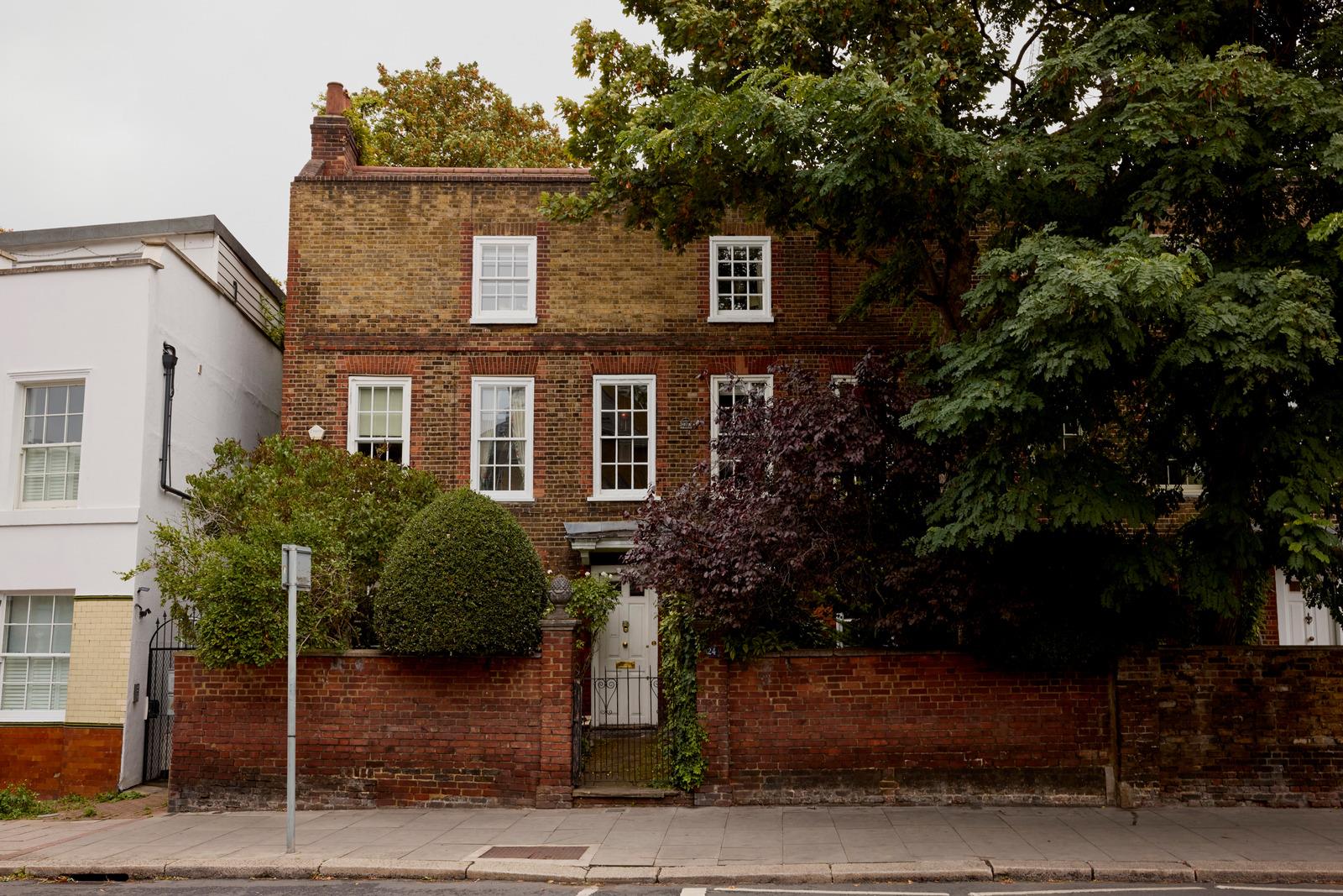 Hoyles House - Image 1